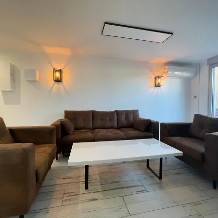 Apartment Loft Red Lights *